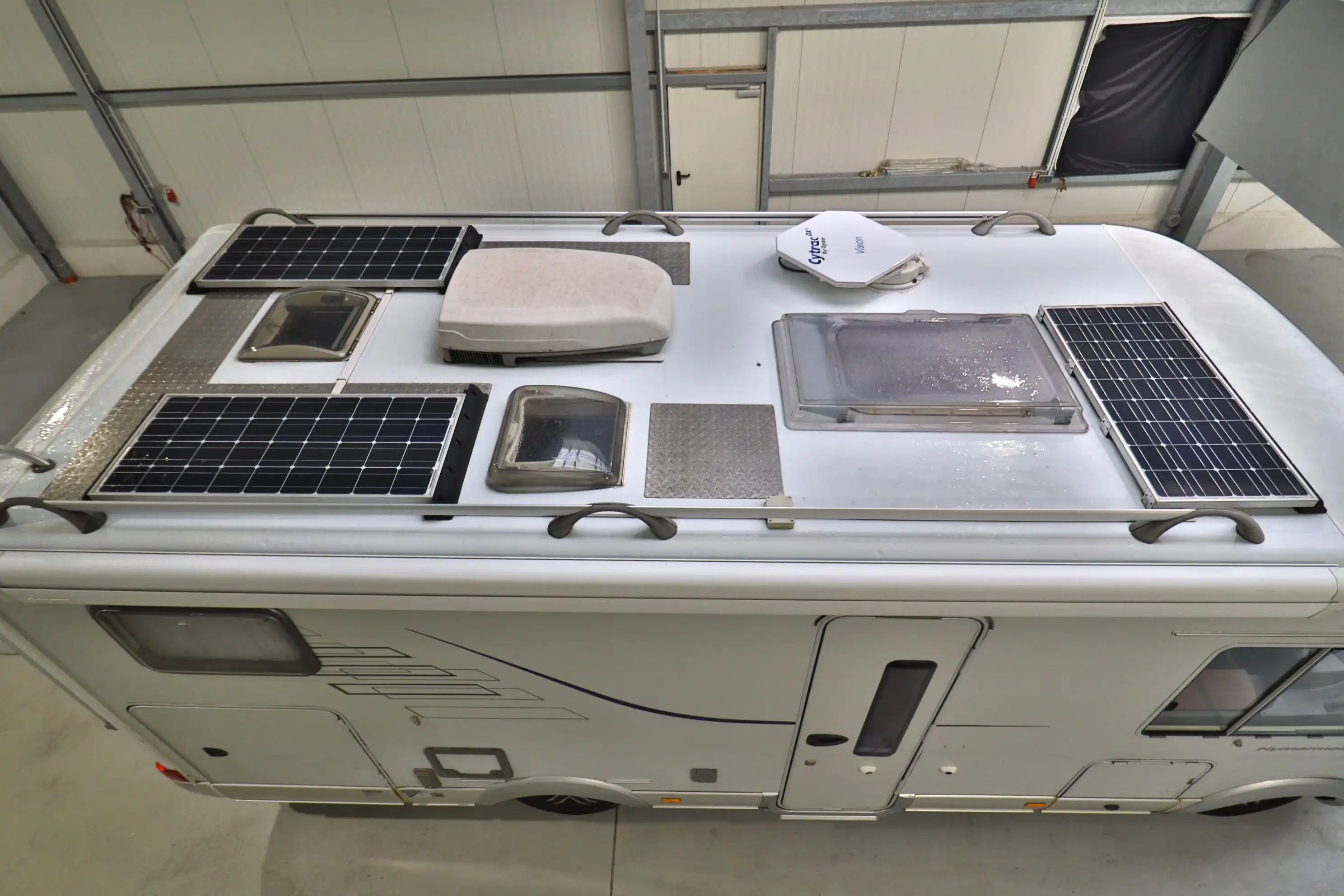 HYMER-ERIBA B 614 CL